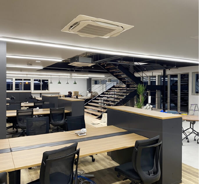 社内風景